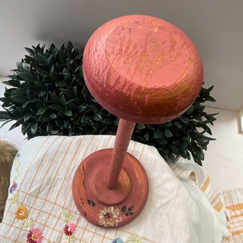 Vintage Shabby Chic wooden painted hat stand
